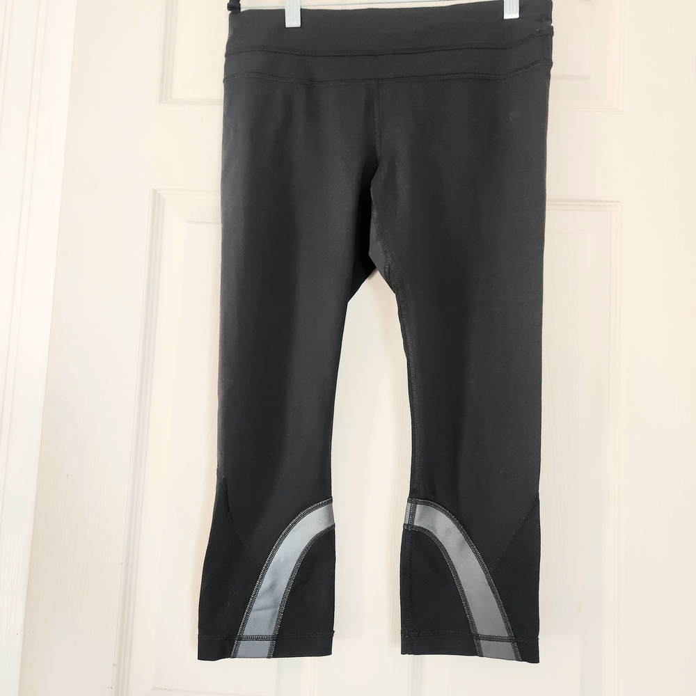 Lululemon Run: Inspire Crop II With Pocket And Reflectors size 8